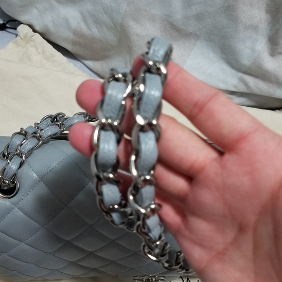 Authentic Chanel Maxi Single Flap - Picture 4 of 8